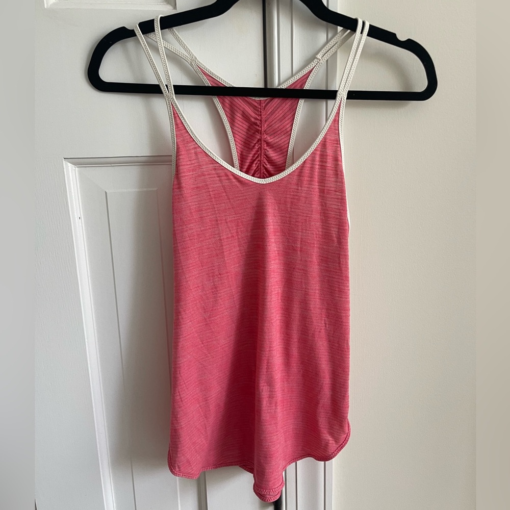 Lululemon size 4 pink tank top